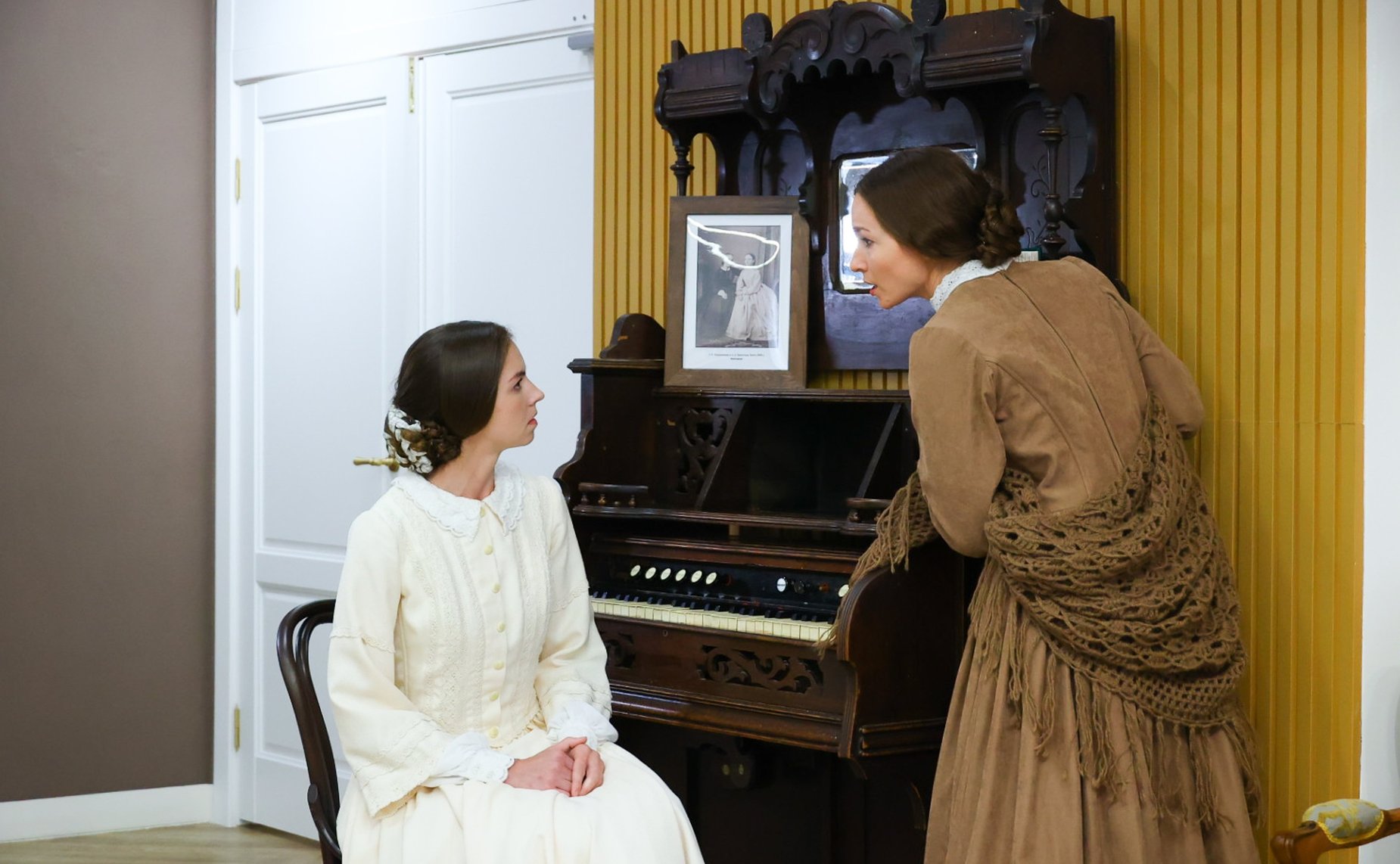 В рамках работы Х Парламентского форума «Историко-культурное наследие России» в Великом Новгороде Валентина Матвиенко посетила детскую общеобразовательную школу имени Г.Р. Державина и Дом музыки имени С.В. Рахманинова