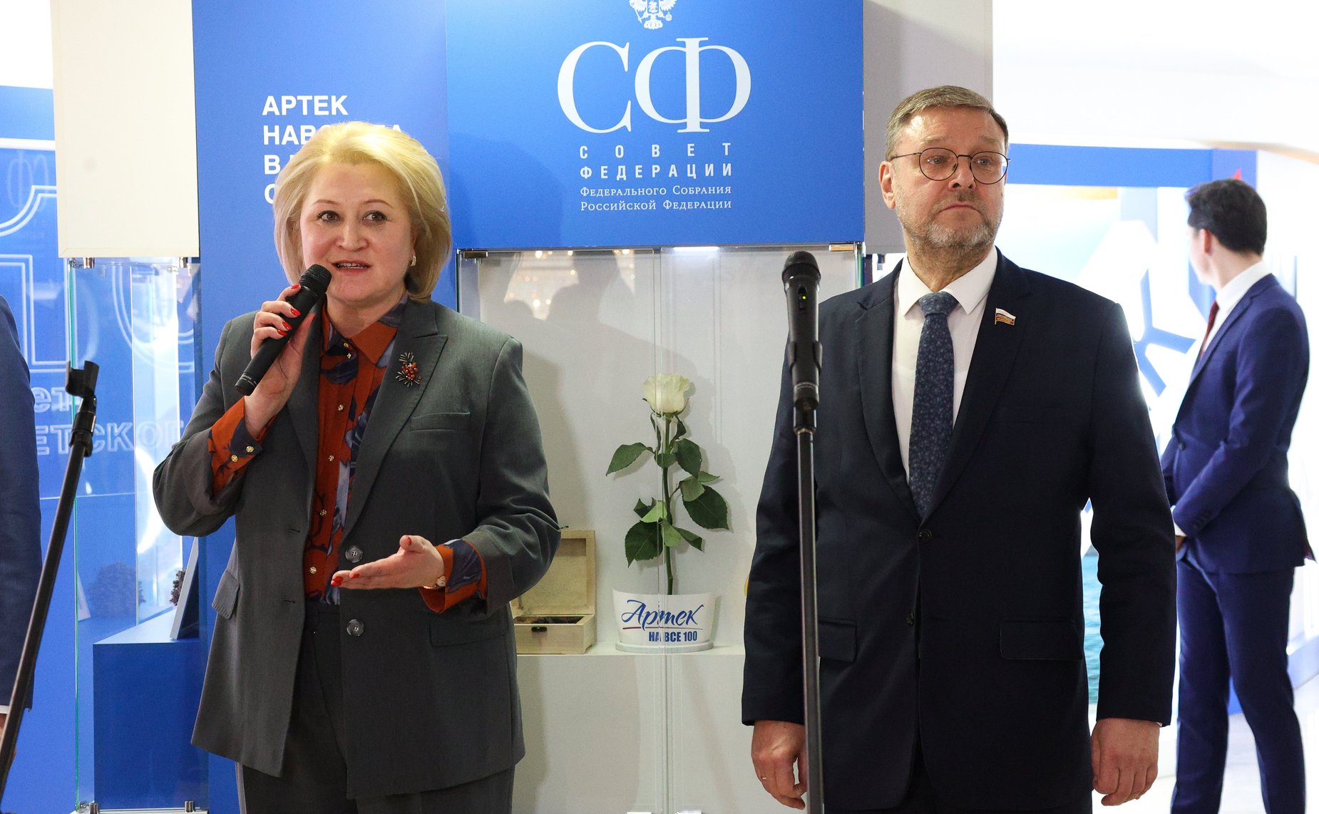 В Совете Федерации открылась выставка «Артек – сто лет детского счастья»