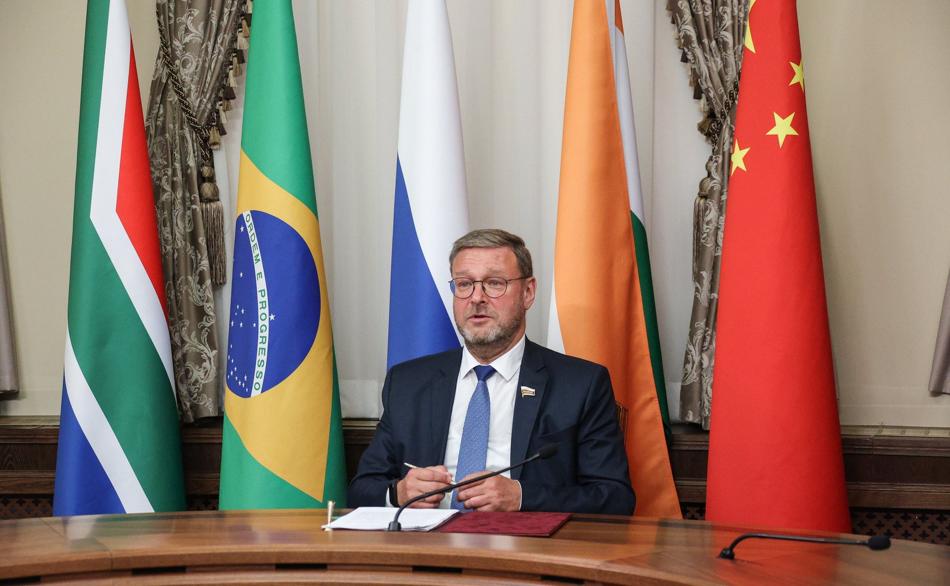 Константин Косачев принял участие в дискуссии «Мир и безопасность БРИКС: может ли многосторонность восстановить мир и безопасность?»