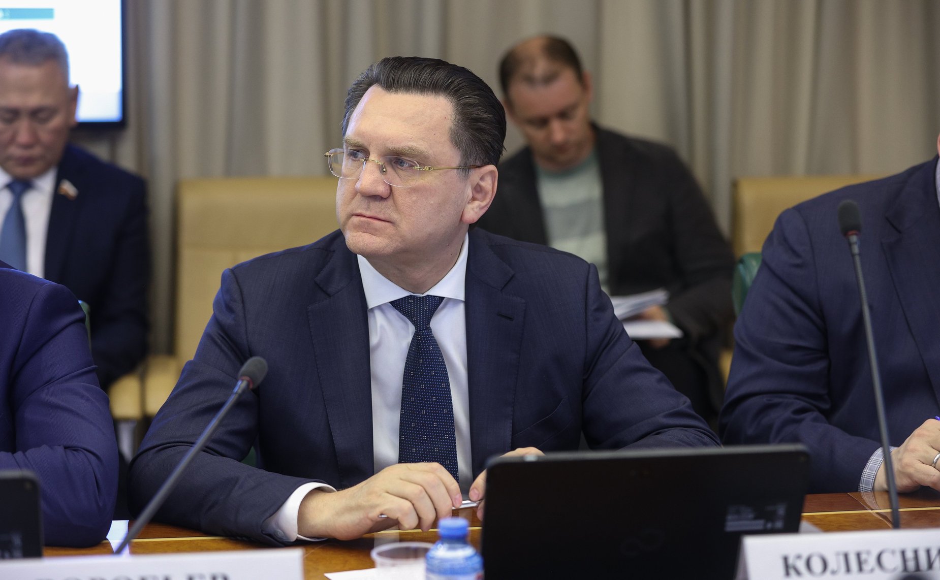 Круглый стол «О мерах по повышению уровня экономической связанности территорий РФ через расширение и модернизацию транспортно-логистической инфраструктуры ДНР, ЛНР, Запорожской области и Херсонской области»