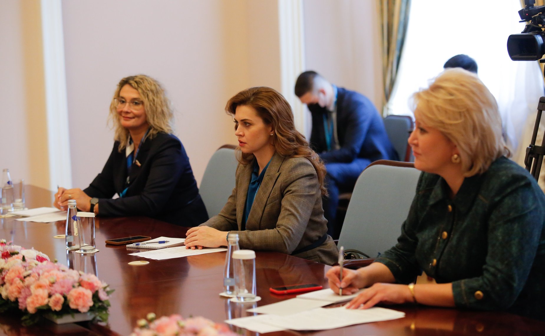 Встреча председателя Комитета СФ по науке, образованию и культуре Лилии Гумеровой с председателем Комитета по делам семьи и женщин Собрания Исламского Совета Исламской Республики Иран Фатимой Гасемпур