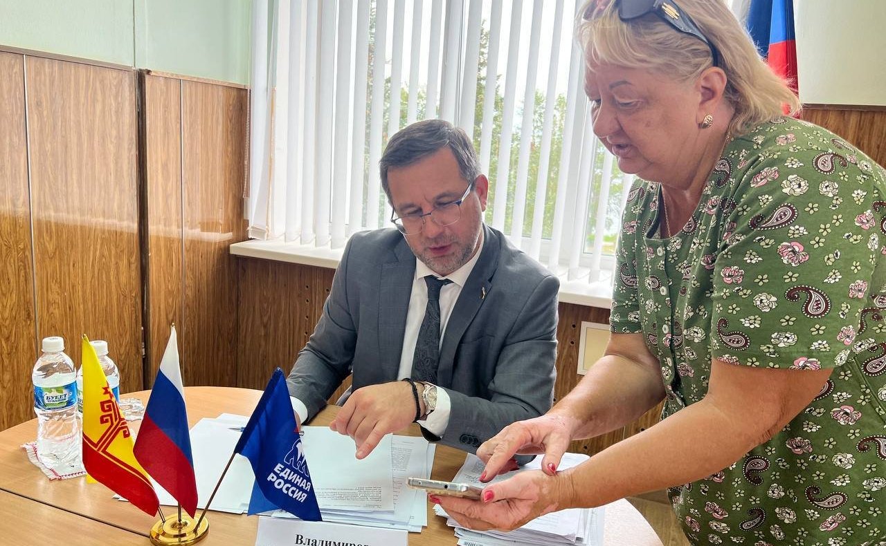 Николай Владимиров встретился с жителями города Козловки и Козловского округа