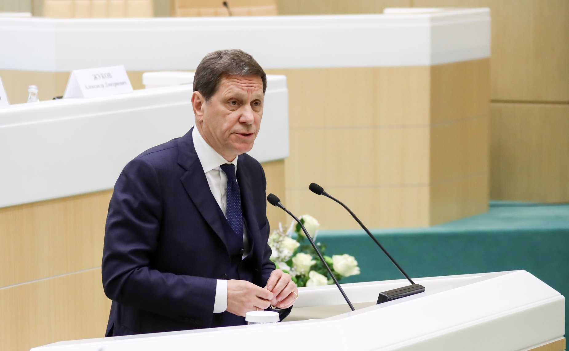 Александр Жуков