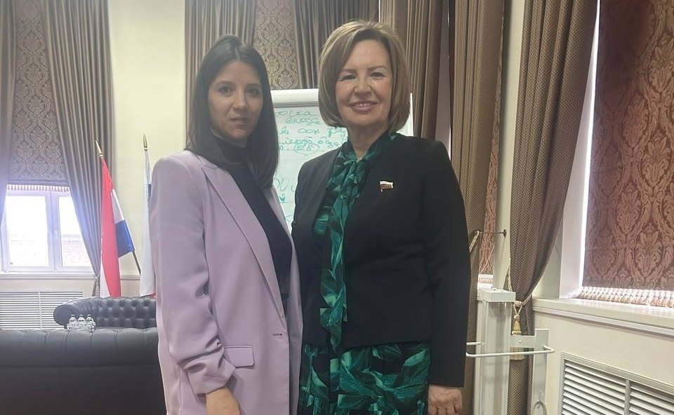 Марина Сидухина провела совещание в городе Новокуйбышевске, на котором обсуждалась реализация обновленного алгоритма межведомственного взаимодействия городских служб по вопросам оказания помощи ветеранам СВО и их семьям