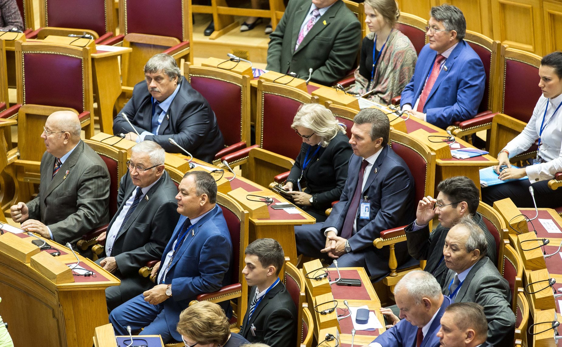 Пленарное заседание шестого Международного конгресса «Безопасность на дорогах ради безопасности жизни»