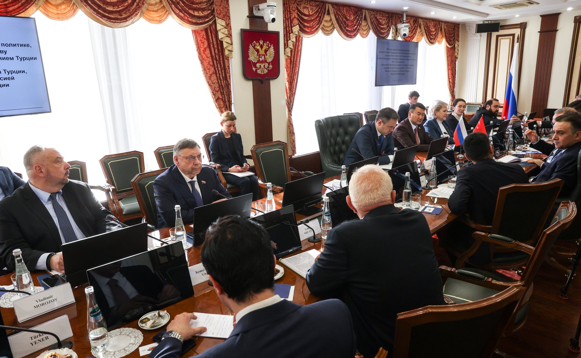 Встреча руководителя группы по сотрудничеству Совета Федерации с Великим национальным собранием Турции Мурата Хапсирокова с председателем Группы дружбы с Россией Великого национального собрания Турции