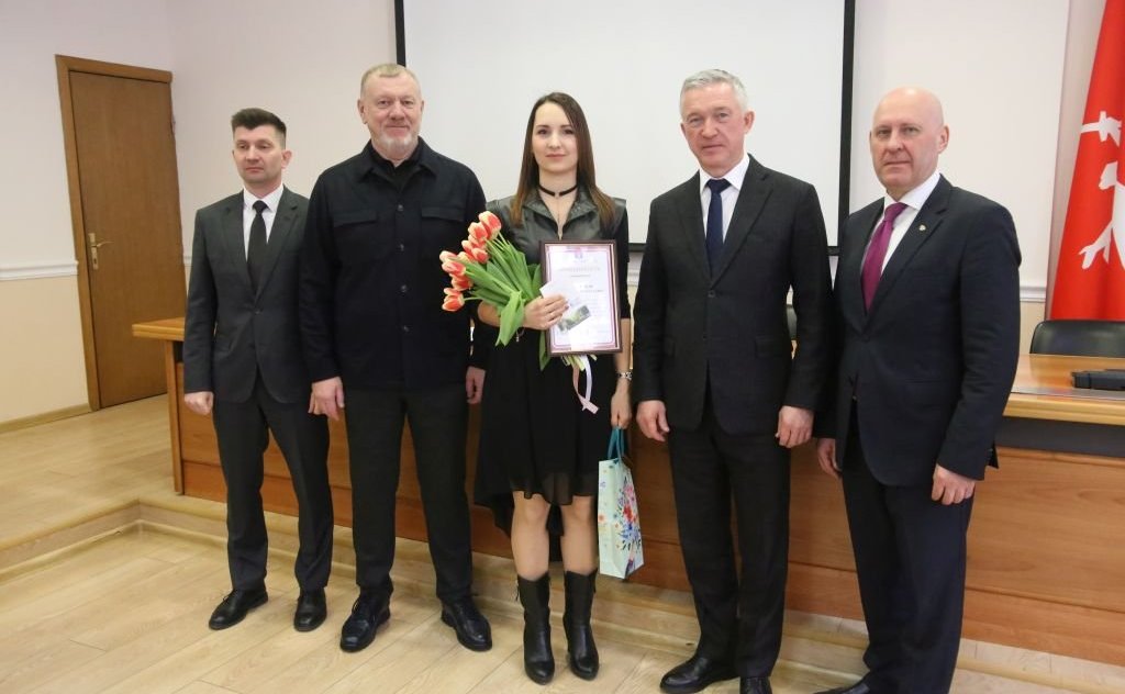 Сергей Горняков поздравил жен участников СВО Волгоградской области с наступающим Международным женским днем