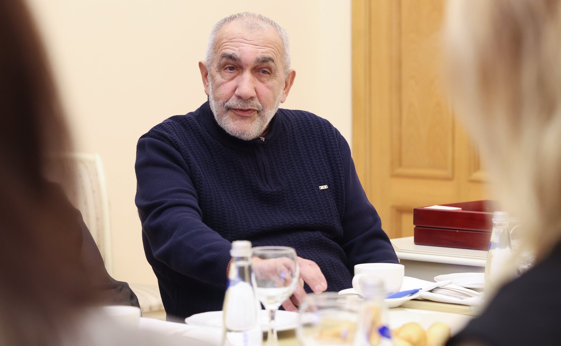 Инна Святенко встретилась с гражданами по вопросу планируемого объединения роддомов в Санкт-Петербурге