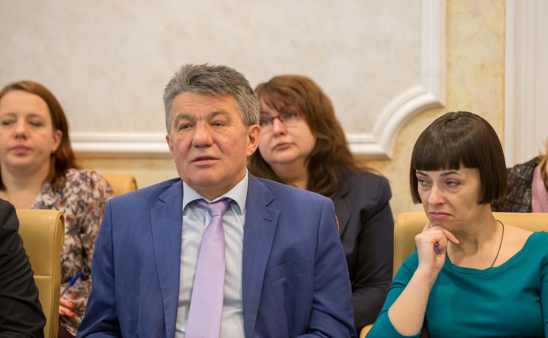 Виктор Озеров