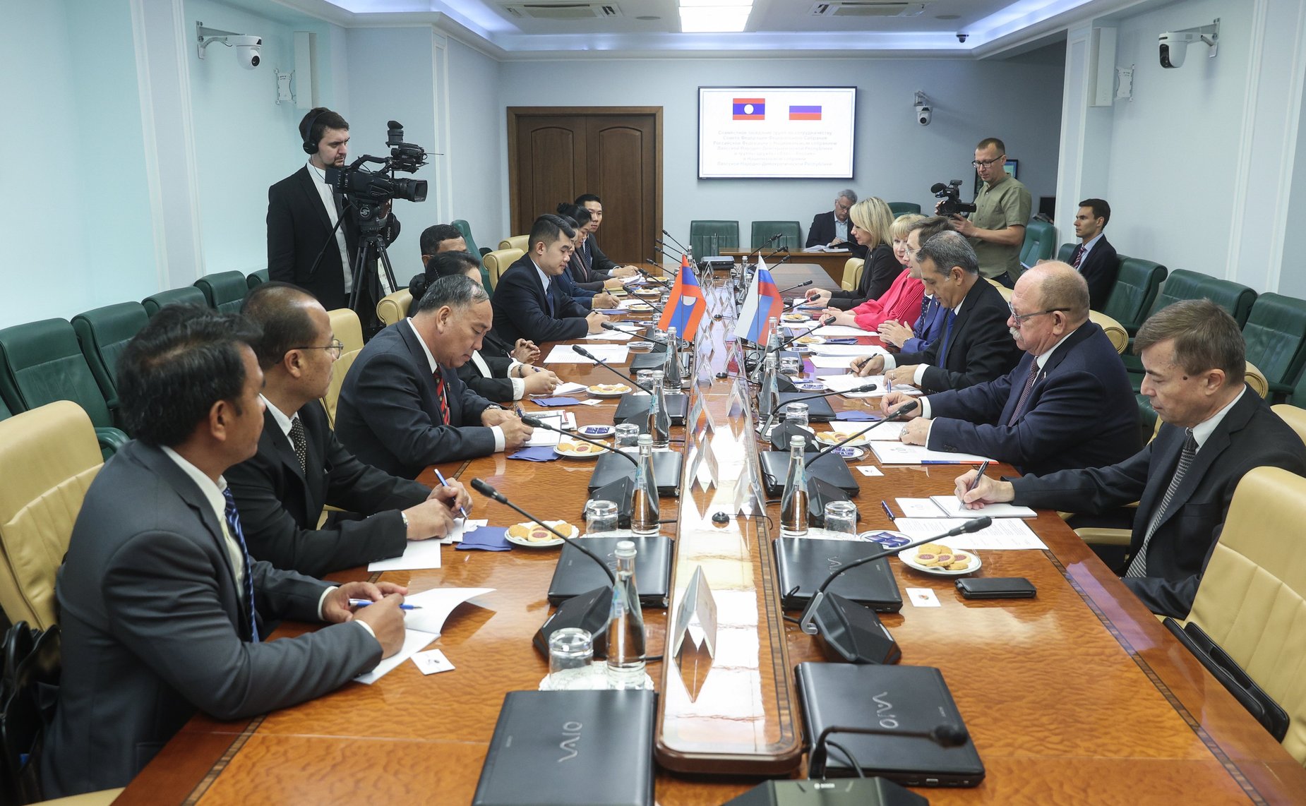 Совместное заседание группы по сотрудничеству СФ с Национальным Собранием Лаосской Народно-Демократической Республики и группы дружбы «Лаос-Россия» в Национальном Собрании Лаосской Народно-Демократической Республики