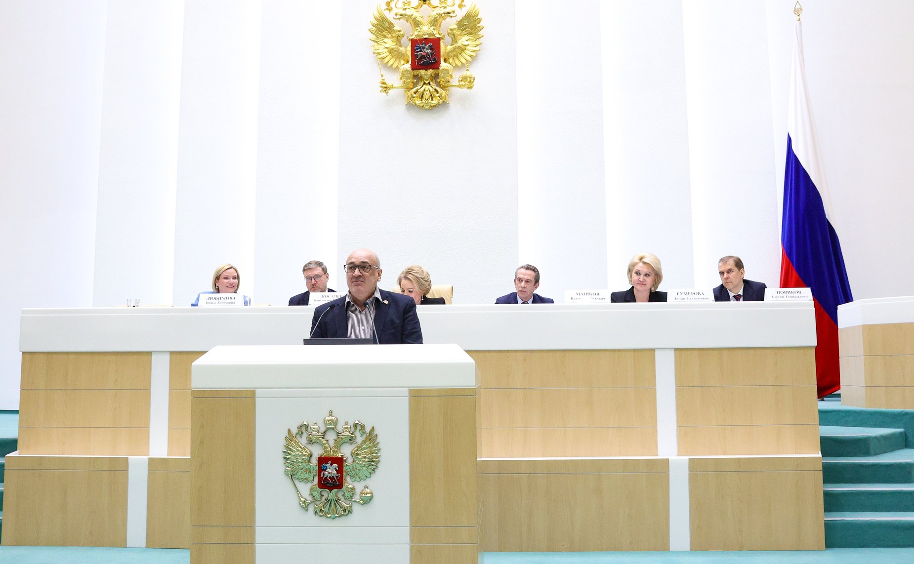 Председатель Совета Федерации Валентина Матвиенко провела встречу с деятелями театрального искусства