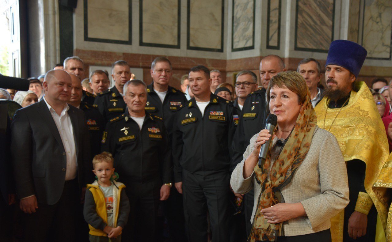 Екатерина Алтабаева приняла участие в крестном ходе в память о святом Феодоре Ушакове