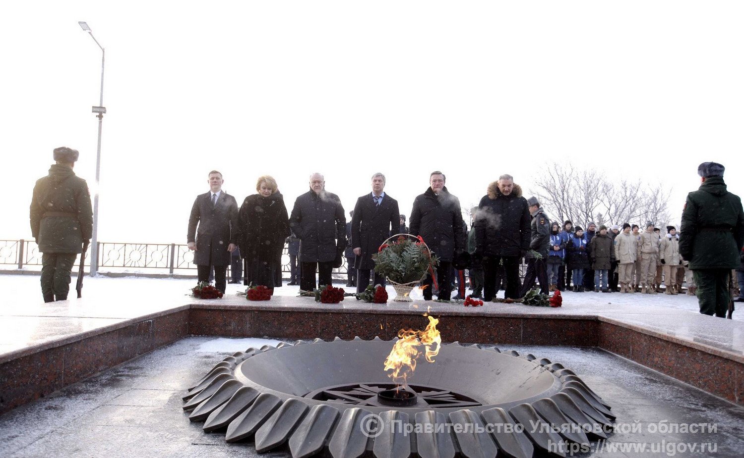Сергей Рябухин в ходе своей рабочей поездки в регион принял участие в мероприятиях, посвященных Дню неизвестного солдата