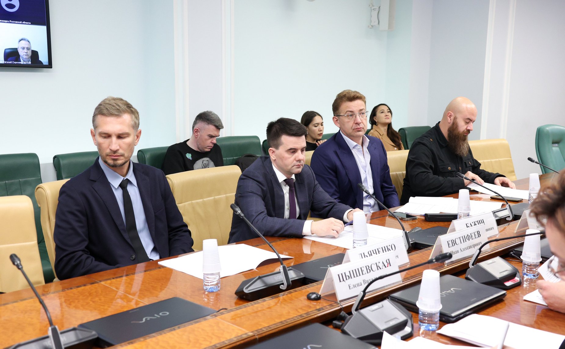 Совещание Комитета Совета Федерации по экономической политике «Развитие топливного рынка: взгляд со стороны потребителей»