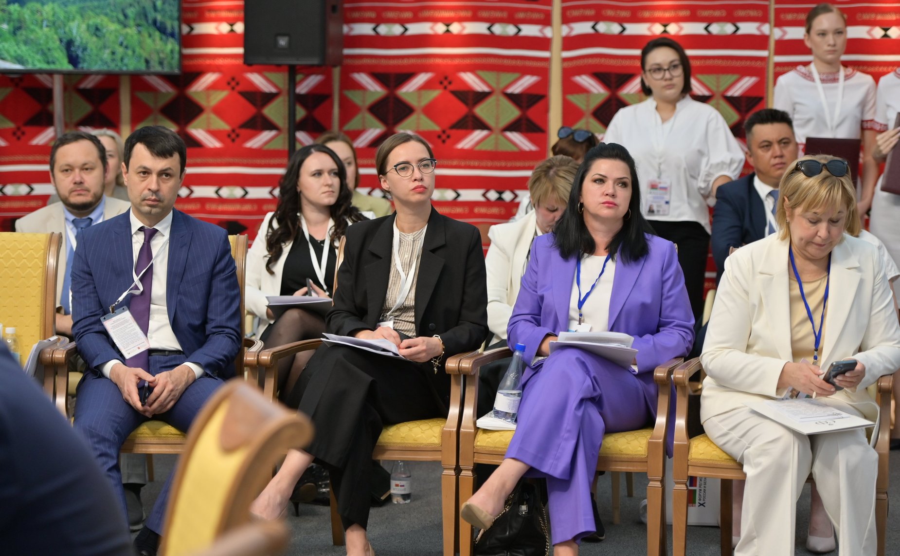 Заседание секции 5 «Российско-белорусское сотрудничество по развитию новых туристических направлений: от гармонизации законодательства к развитию регионов». X Форум регионов России и Беларуси