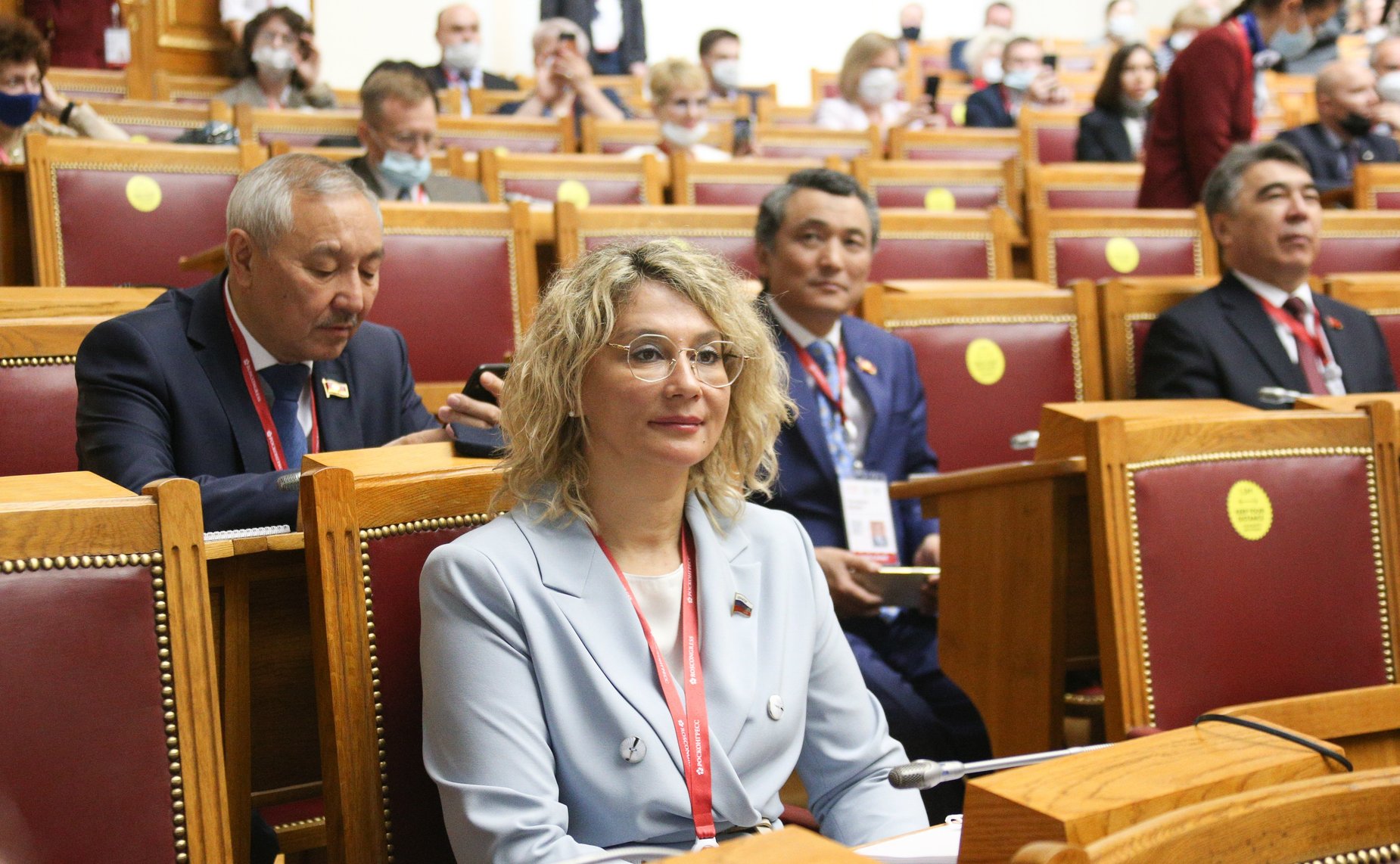 Пленарное заседание IX Невского международного экологического конгресса «Экология планеты — устойчивое развитие»