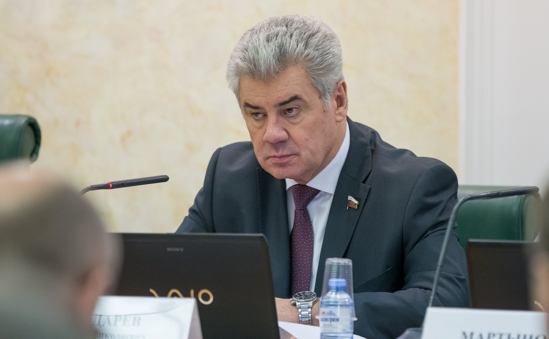 Виктор Бондарев