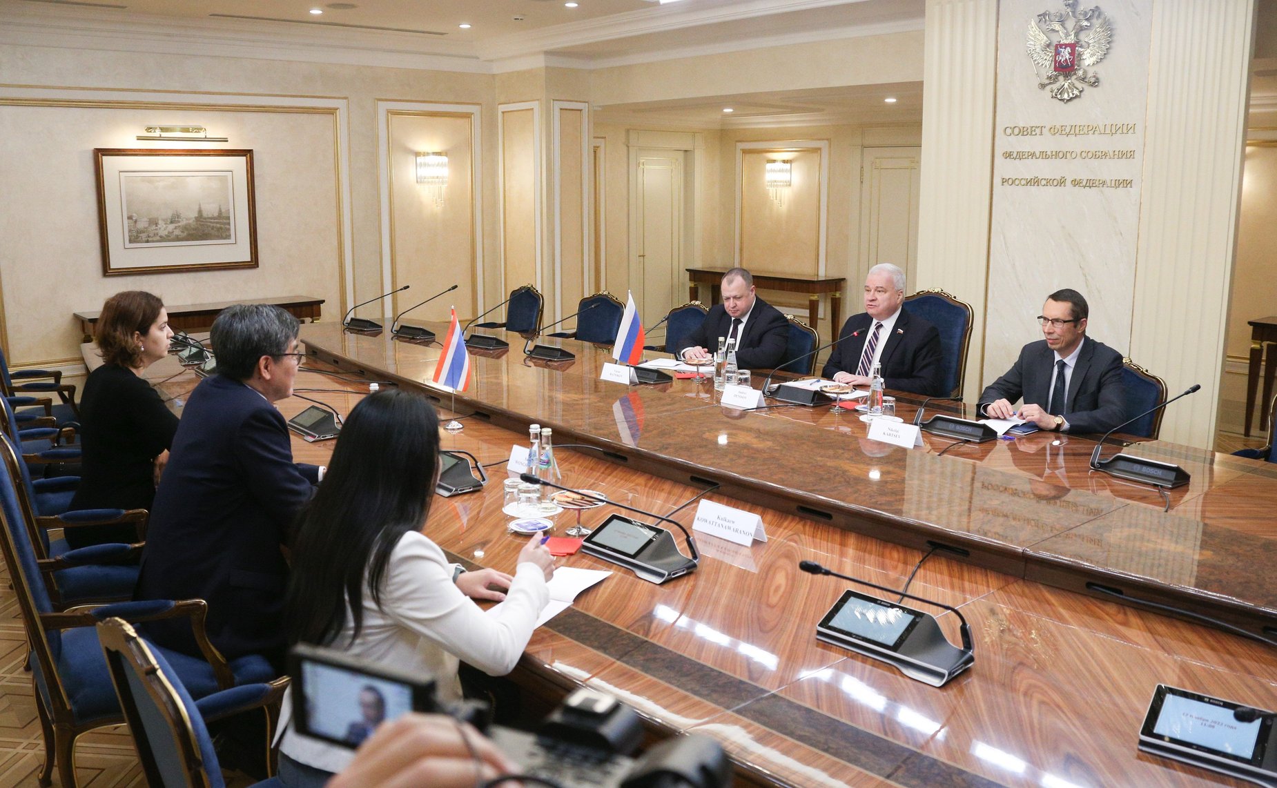 Встреча первого заместителя председателя Комитета СФ по международным делам Андрея Денисова с Чрезвычайным и Полномочным Послом Королевства Таиланд в РФ