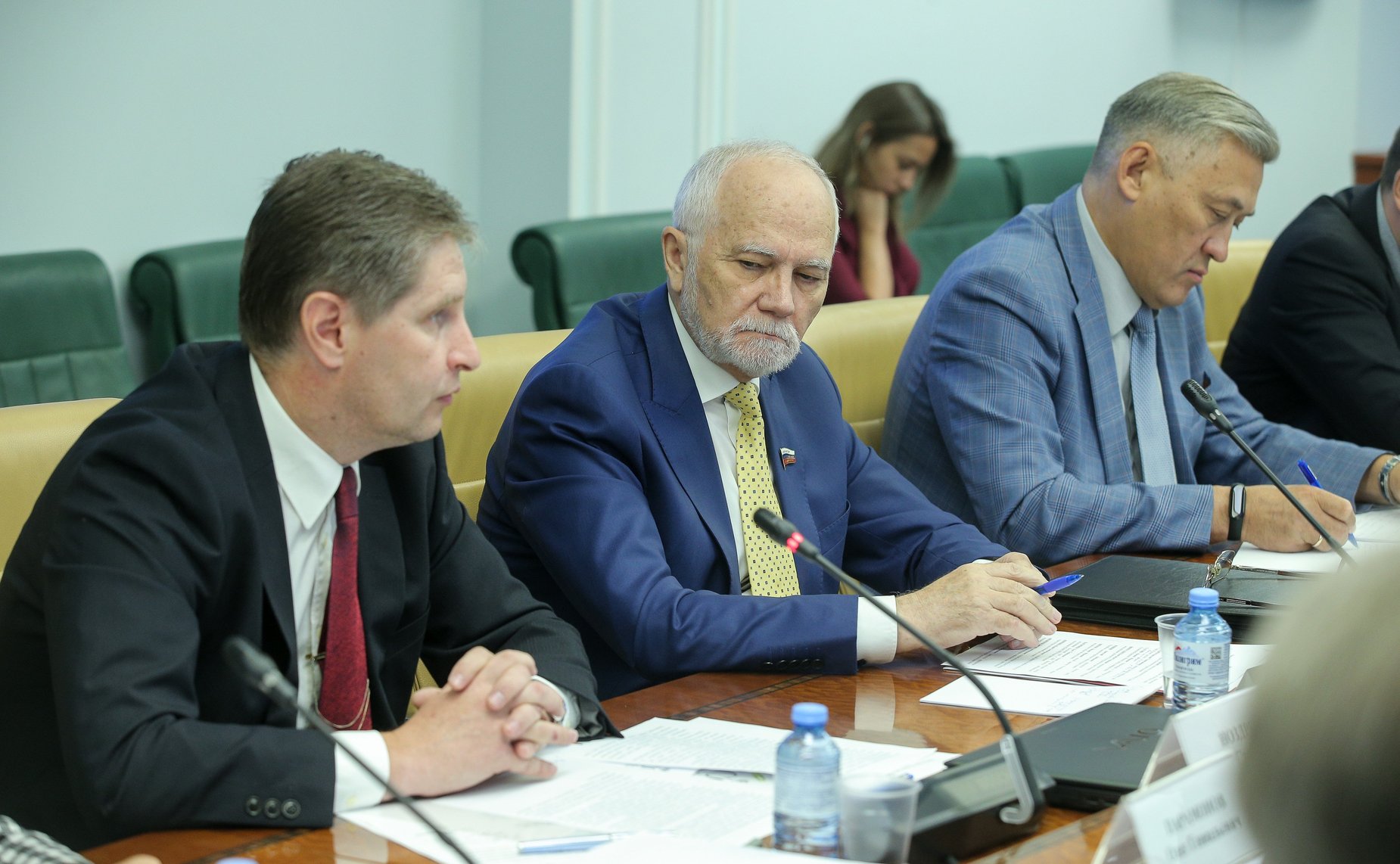 Круглый стол на тему «Эхо трагедии Хиросимы и Нагасаки: правда и ложь вокруг очередной годовщины атомных бомбардировок США японских городов»