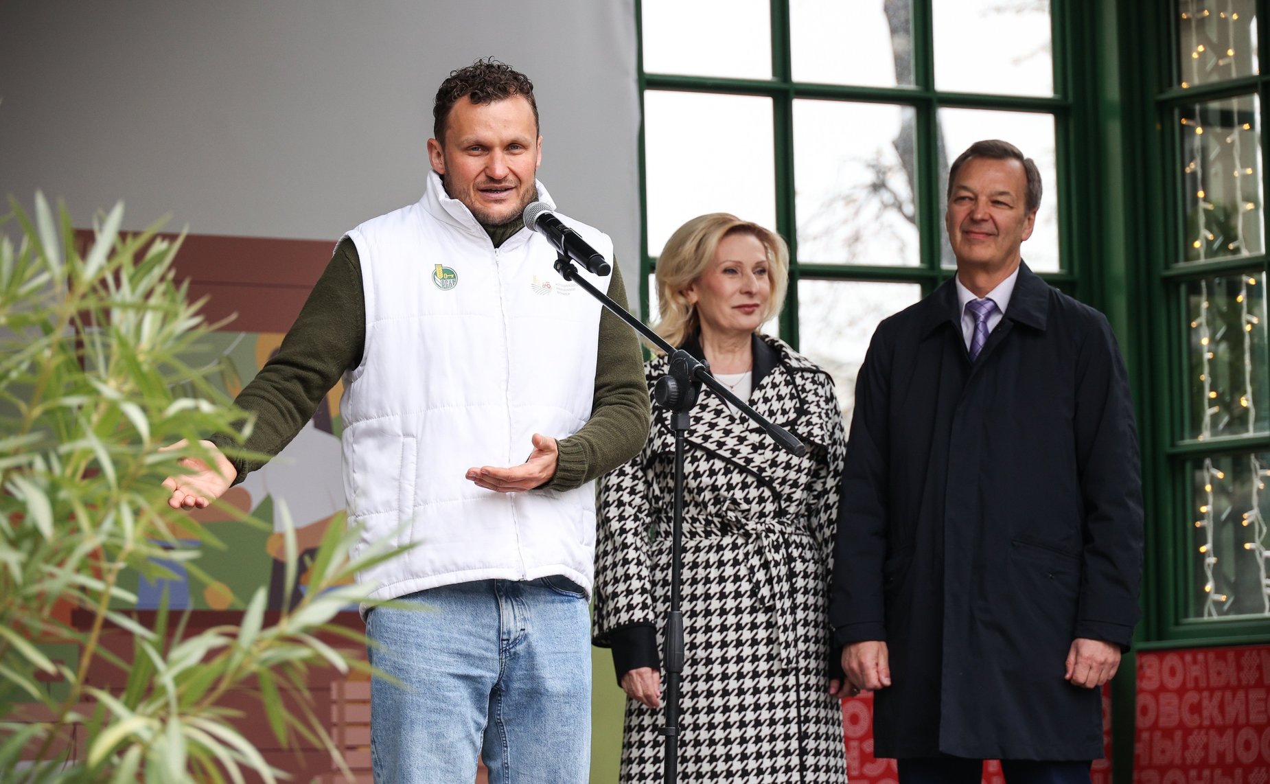 Сенаторы РФ открыли ярмарку фермерской продукции в Москве