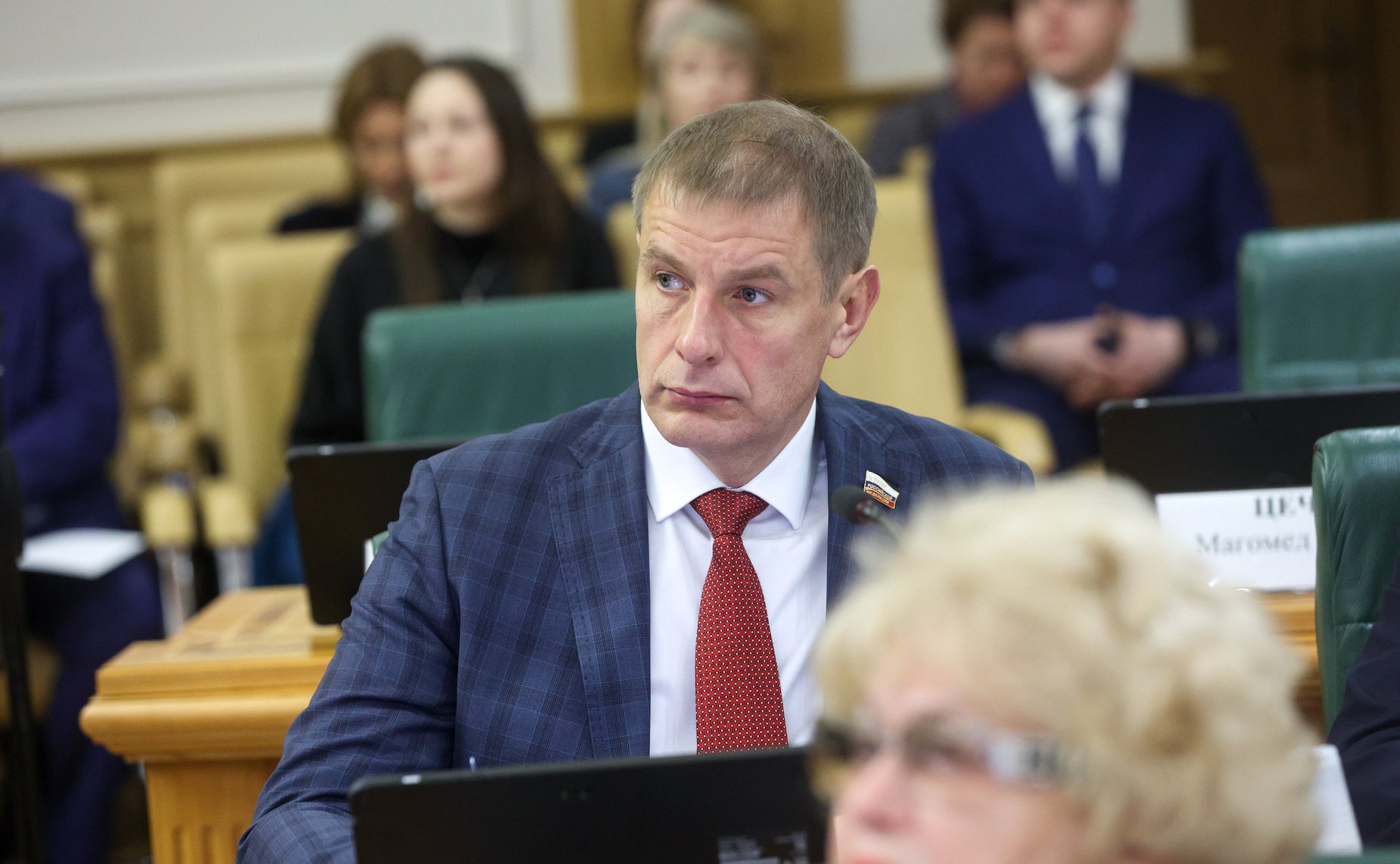 Олег Земцов