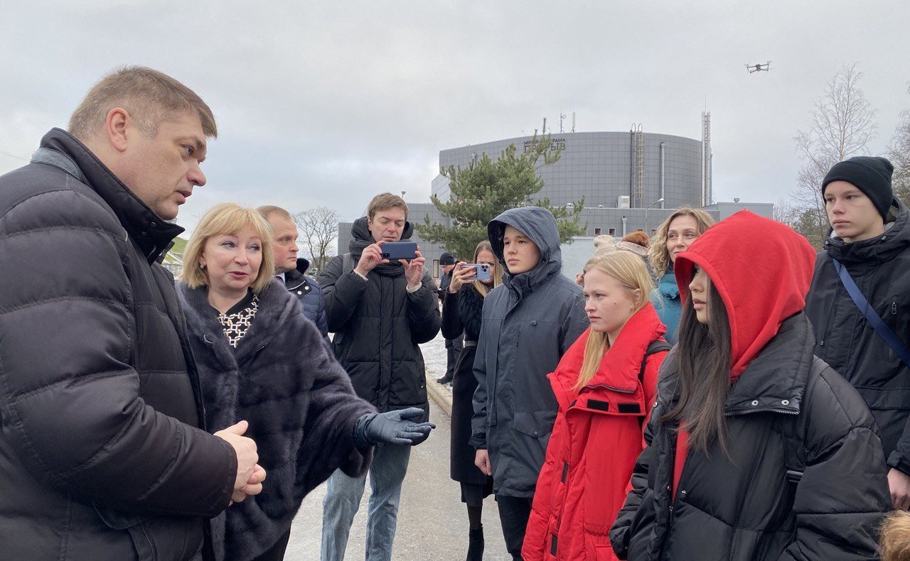 Римма Галушина посетила музей-заповедник «Прорыв блокады Ленинграда» вместе со школьниками из НАО