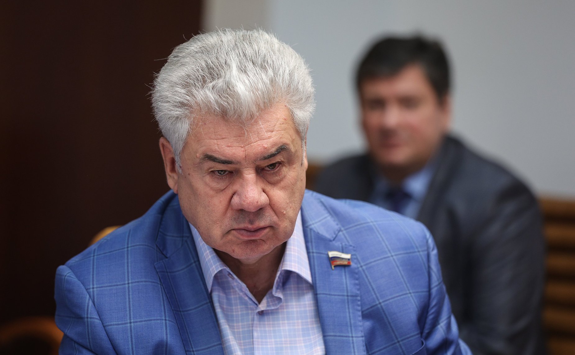 Виктор Бондарев