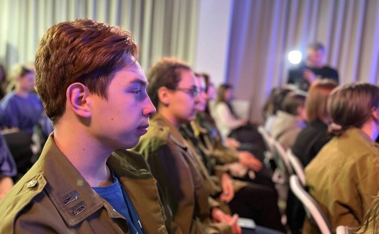 Игорь Мурог поздравил рязанских студентов с Днем российских студенческих отрядов