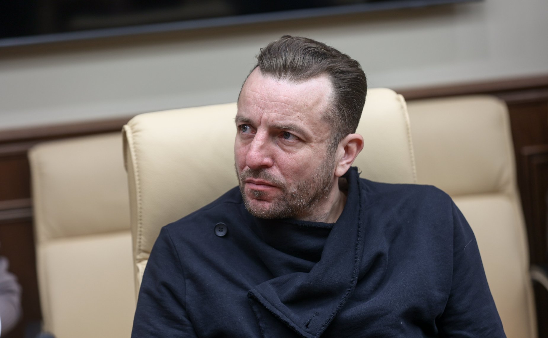 Дмитрий Рогозин встретился со съемочной группой художественного фильма «СВОИ. Баллада о войне» и музыкальным коллективом «Звездный десант»