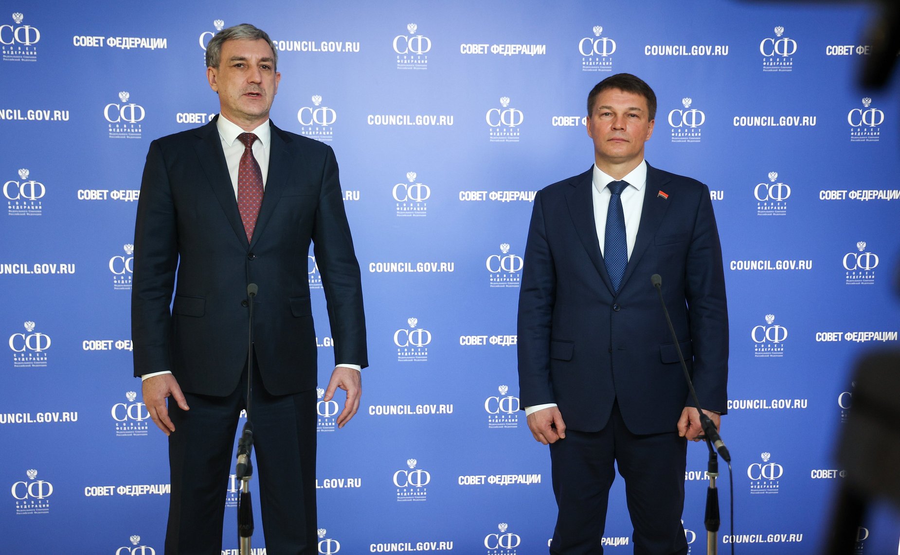 Пресс-подход Губернатора Амурской области Василия Орлова и председателя Законодательного Собрания Амурской области Константина Дьяконова