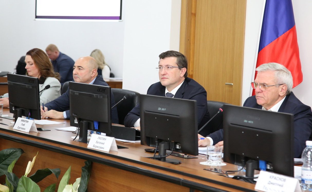 Александр Вайнберг представил отчет о своей деятельности депутатам Законодательного собрания Нижегородской области