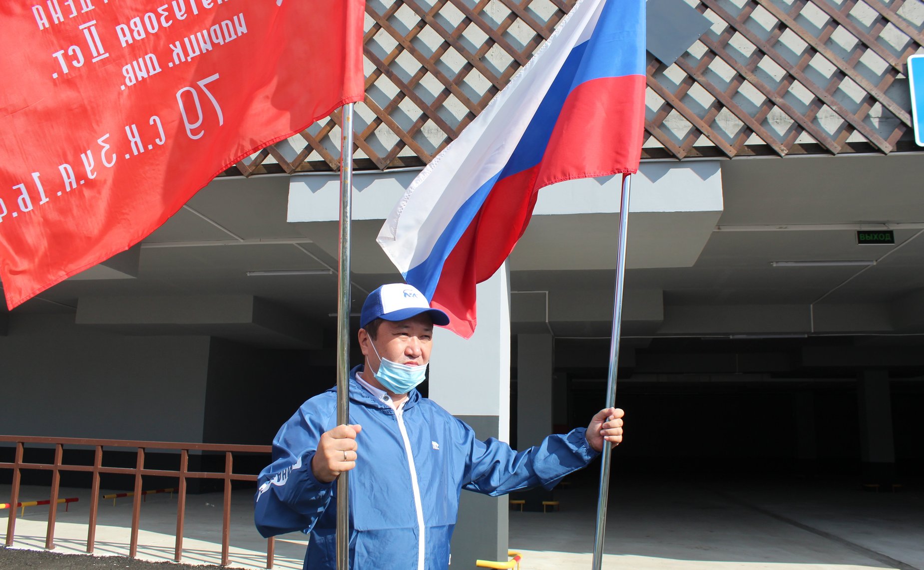 Торжества в Республике Алтай, посвященные празднованию Дня Государственного флага России