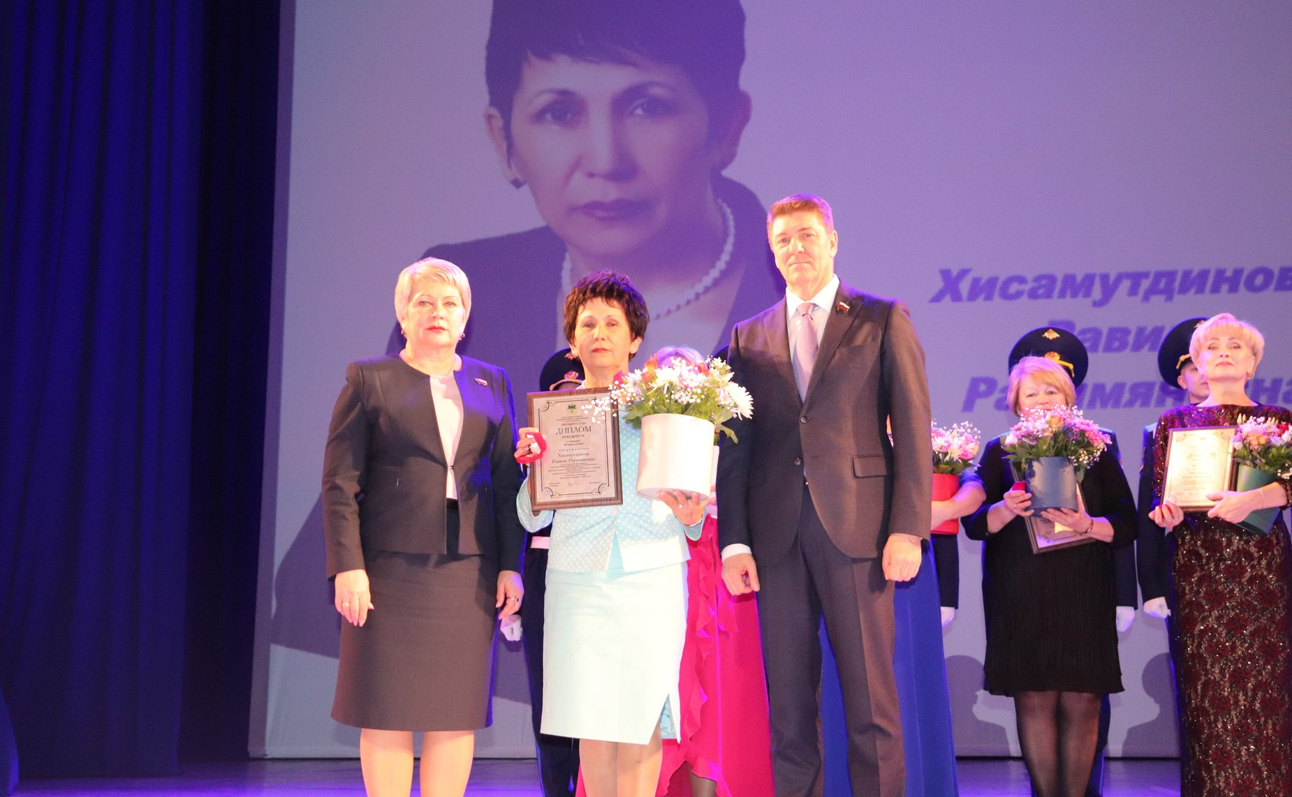 Андрей Шевченко принял участие в церемонии награждения победительниц конкурса «Женщина года» в Оренбурге