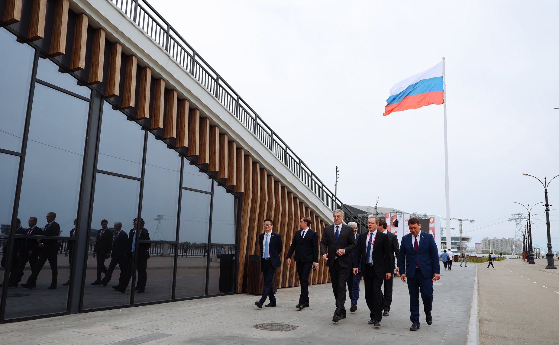 Выездные рабочие совещания по вопросам социально-экономического развития Амурской области, Хабаровского края и Еврейской автономной области. Музей динозавров