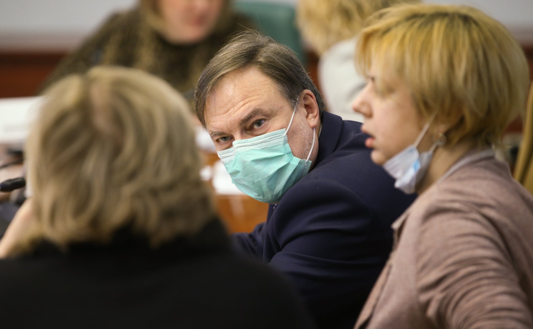 «Круглый стол» на тему «О реализации мер поддержки студентов образовательных организаций высшего образования, направленных на обеспечение качества высшего образования и минимизацию последствий распространения новой коронавирусной инфекции»