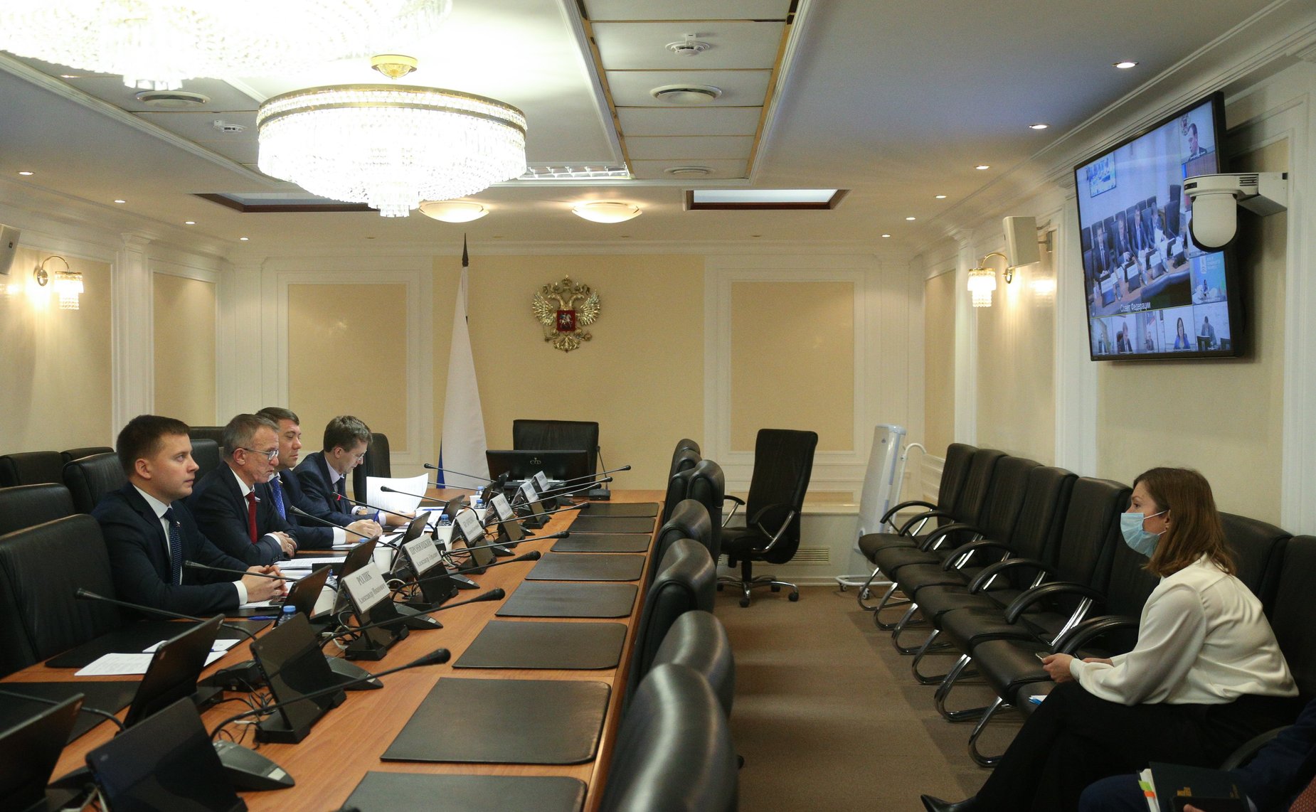 Парламентские слушания на тему «Развитие предпринимательства – основа благосостояния граждан и роста экономики»