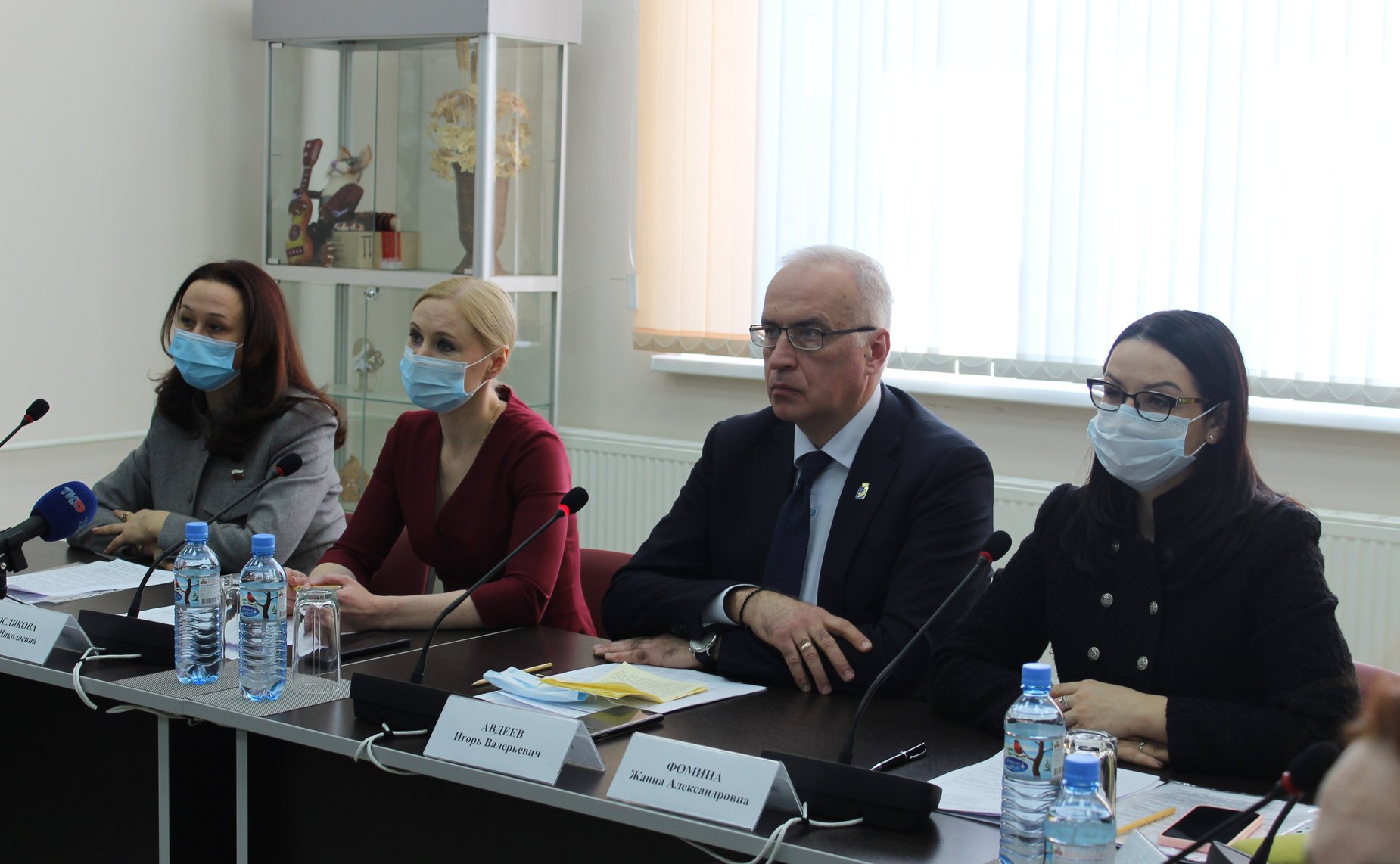 Ирина Петина и правительство региона провели заседание Клуба экспертного сообщества на тему «Потенциал взаимодействия органов власти, бизнеса и НКО в развитии территорий Рязанской области»