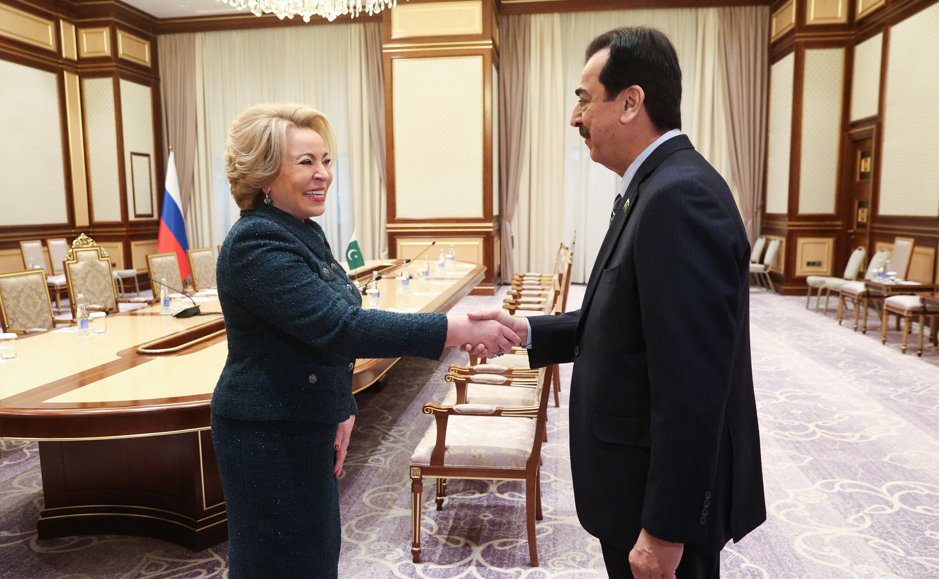 Председатель Совета Федерации Валентина Матвиенко провела встречу с Председателем Сената Исламской Республики Пакистан Юсуфом Разой Гилани