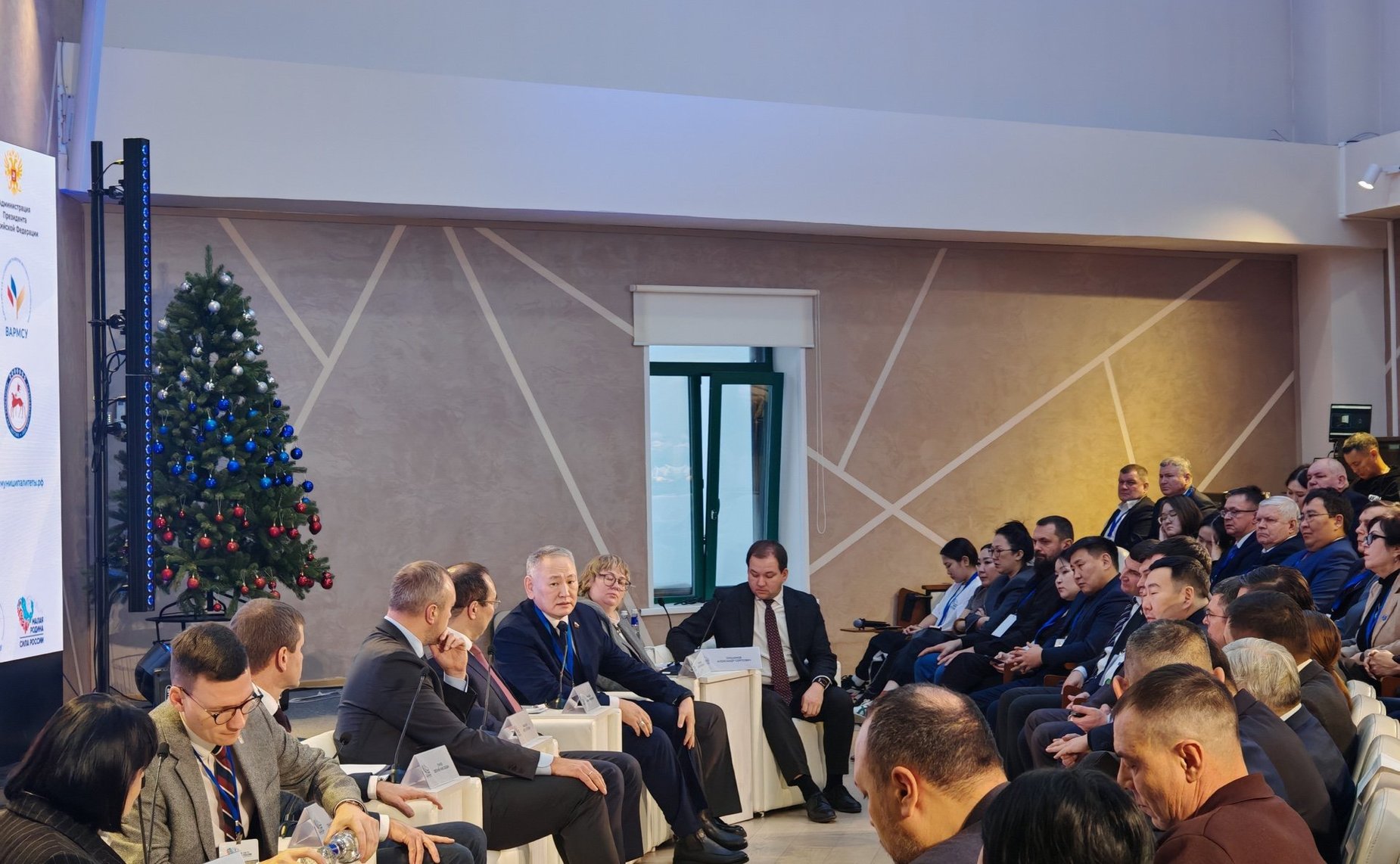 Сахамин Афанасьев принял участие в открытии III Всероссийского муниципального форум «МАЛАЯ РОДИНА — СИЛА РОССИИ»