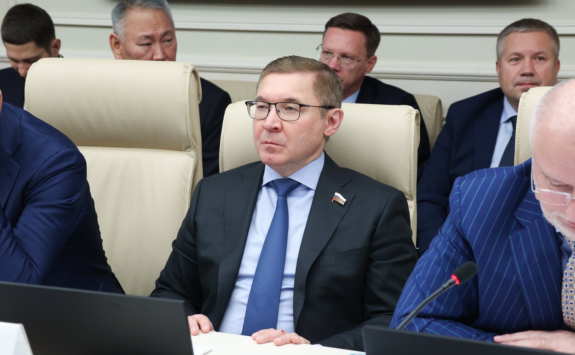 Владимир Якушев