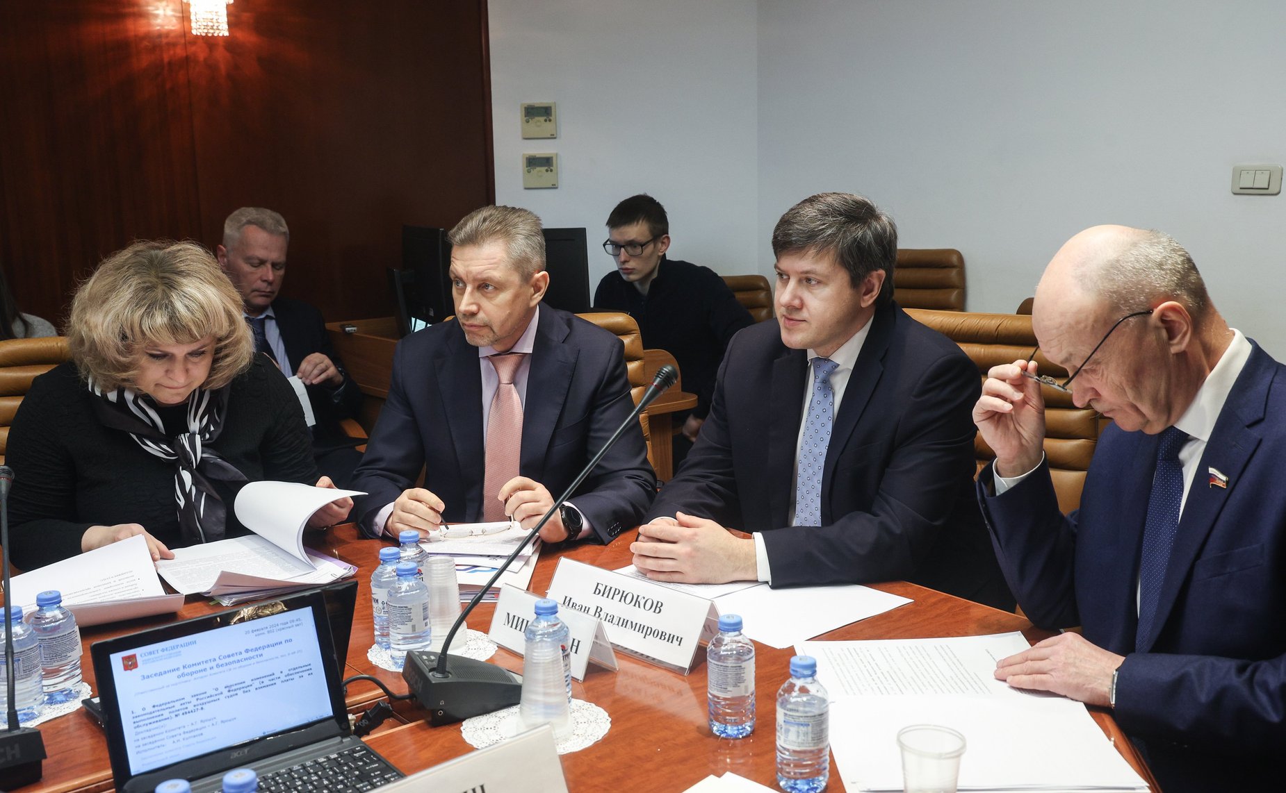 Круглый стол на тему «Вопросы обеспечения негосударственной поддержки участников специальной военной операции. Деятельность Государственного фонда поддержки участников специальной военной операции «Защитники Отечества»