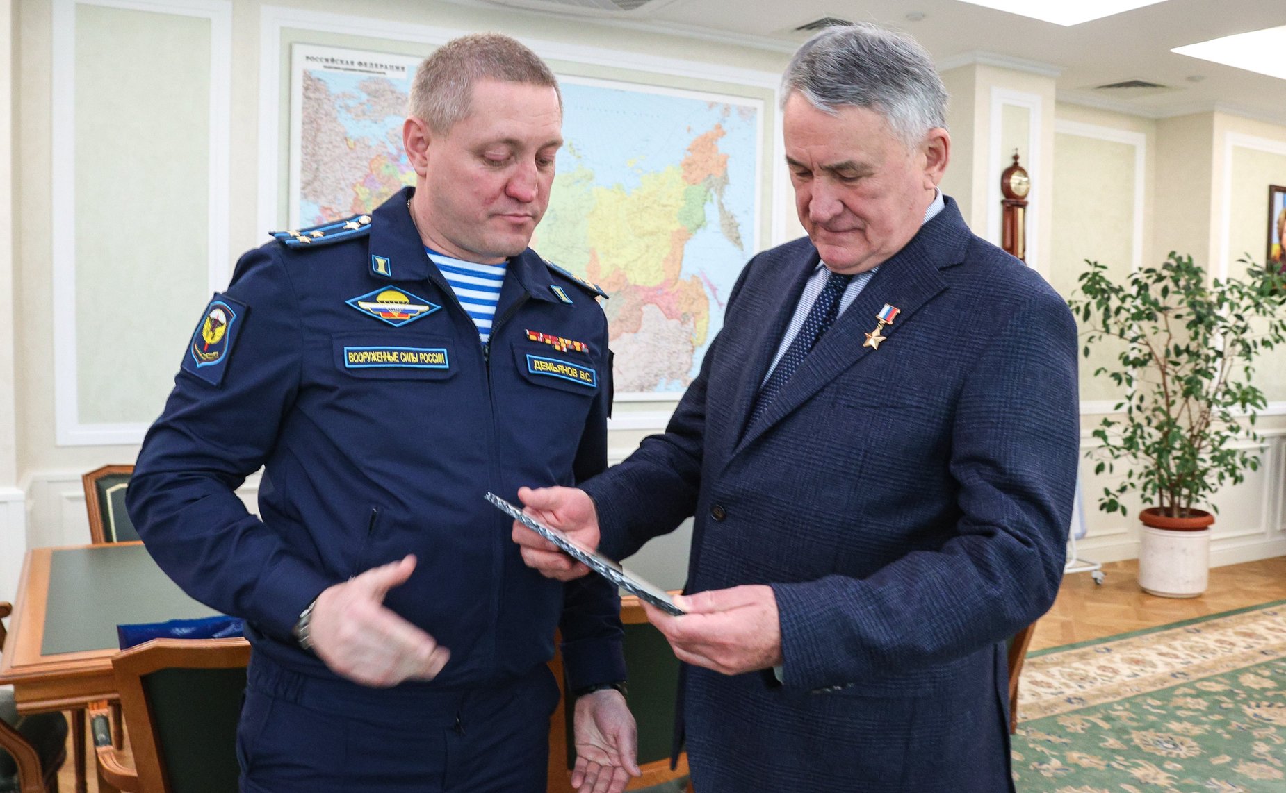 Встреча Юрия Воробьева с ветераном СВО