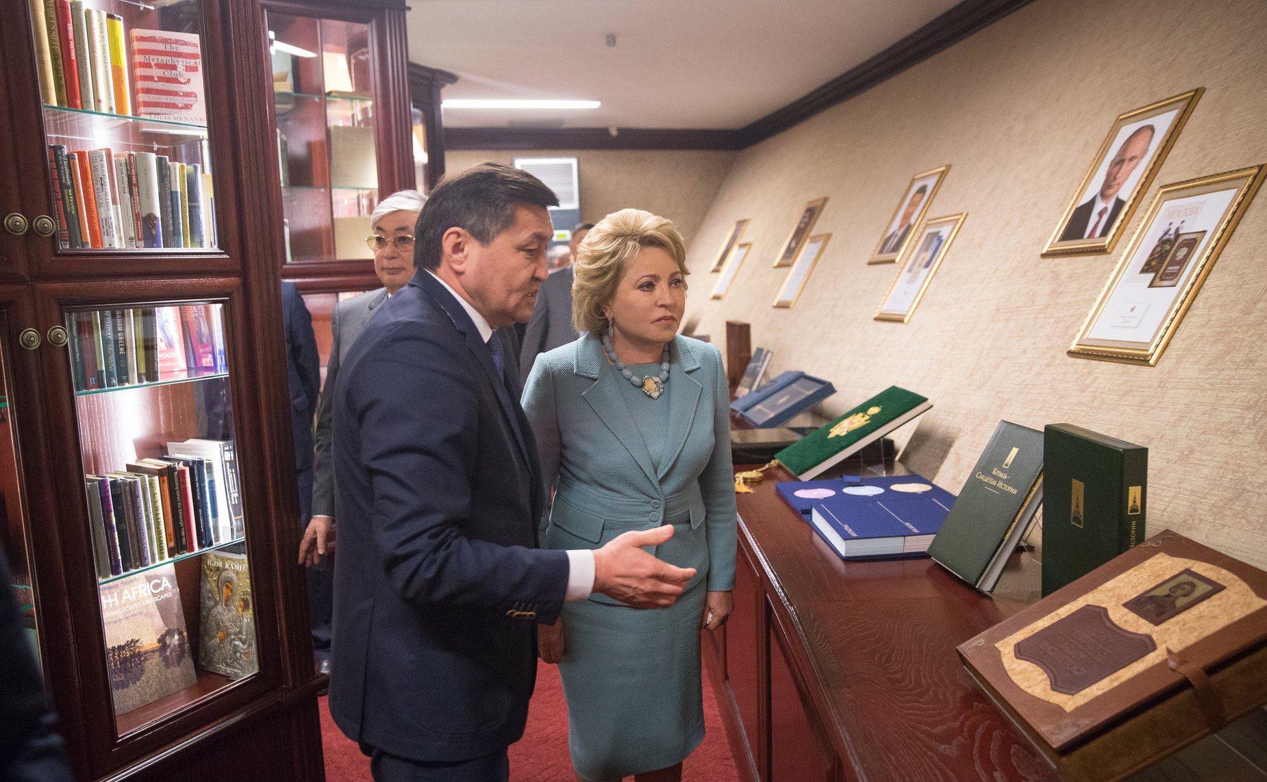 В. Матвиенко в библиотеке первого президента-Лидера Нации в Казахстане