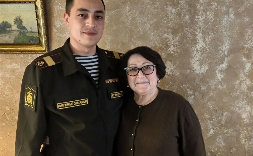 Людмила Талабаева в ходе региональной недели встретилась с активистами и членами общественных организаций, которые занимаются патриотическим воспитанием молодежи и помощью участникам СВО