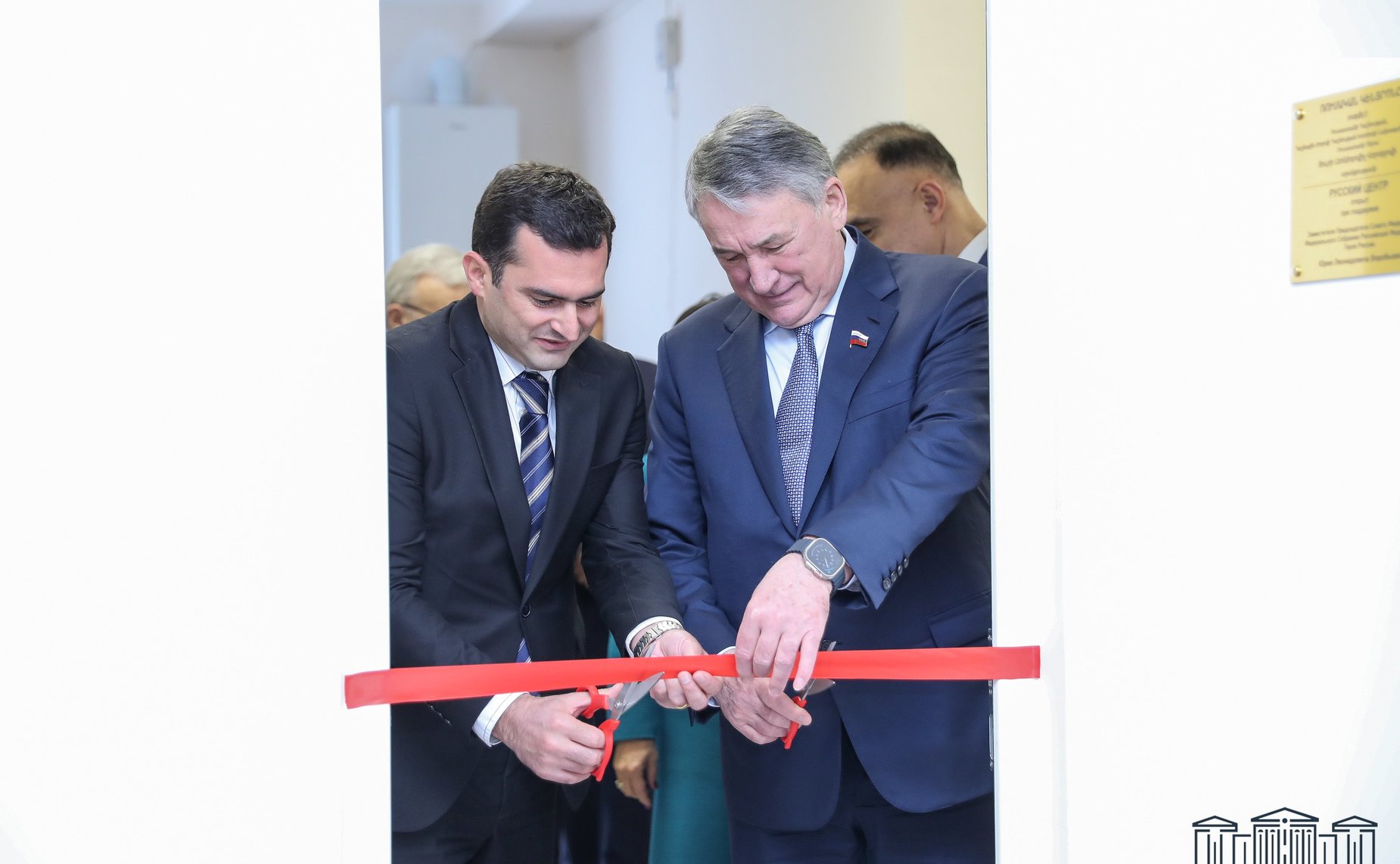 Российская делегация приняла участие в открытии Русского центра в Юношеской школе искусства в городе Цахкадзор