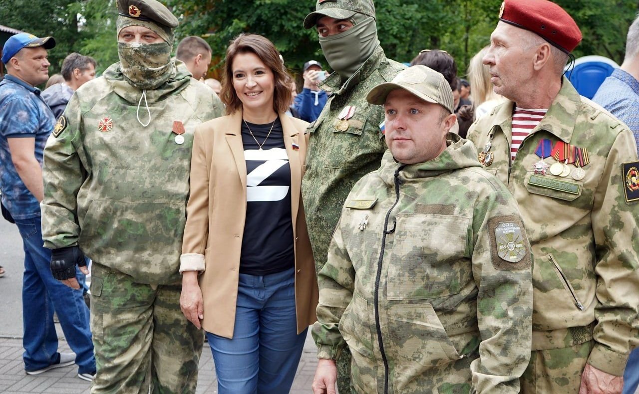 Маргарита Павлова в ходе работы в регионе приняла участие в мероприятии, организованном для семей военнослужащих, чьи родственники находятся в зоне проведения специальной военной операции