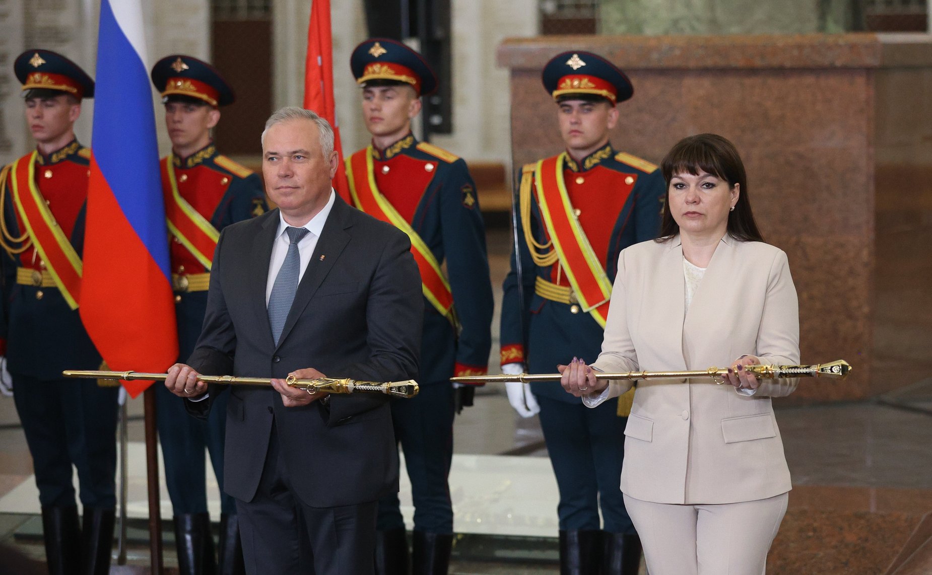 Торжественная церемония передачи «Мечей Победы» Городам воинской славы