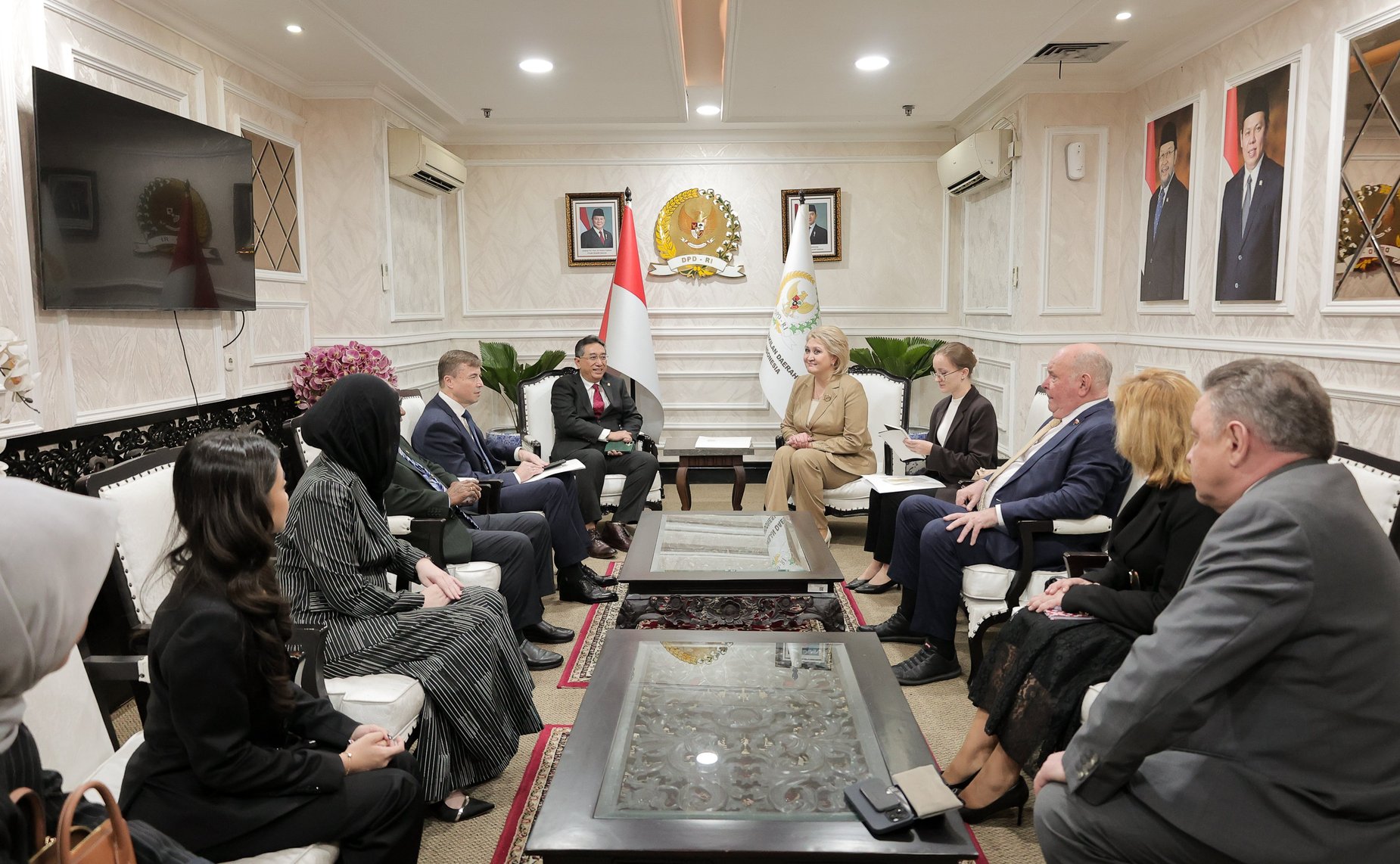 В рамках визита в Республику Индонезия делегация Совета Федерации провела ряд встреч