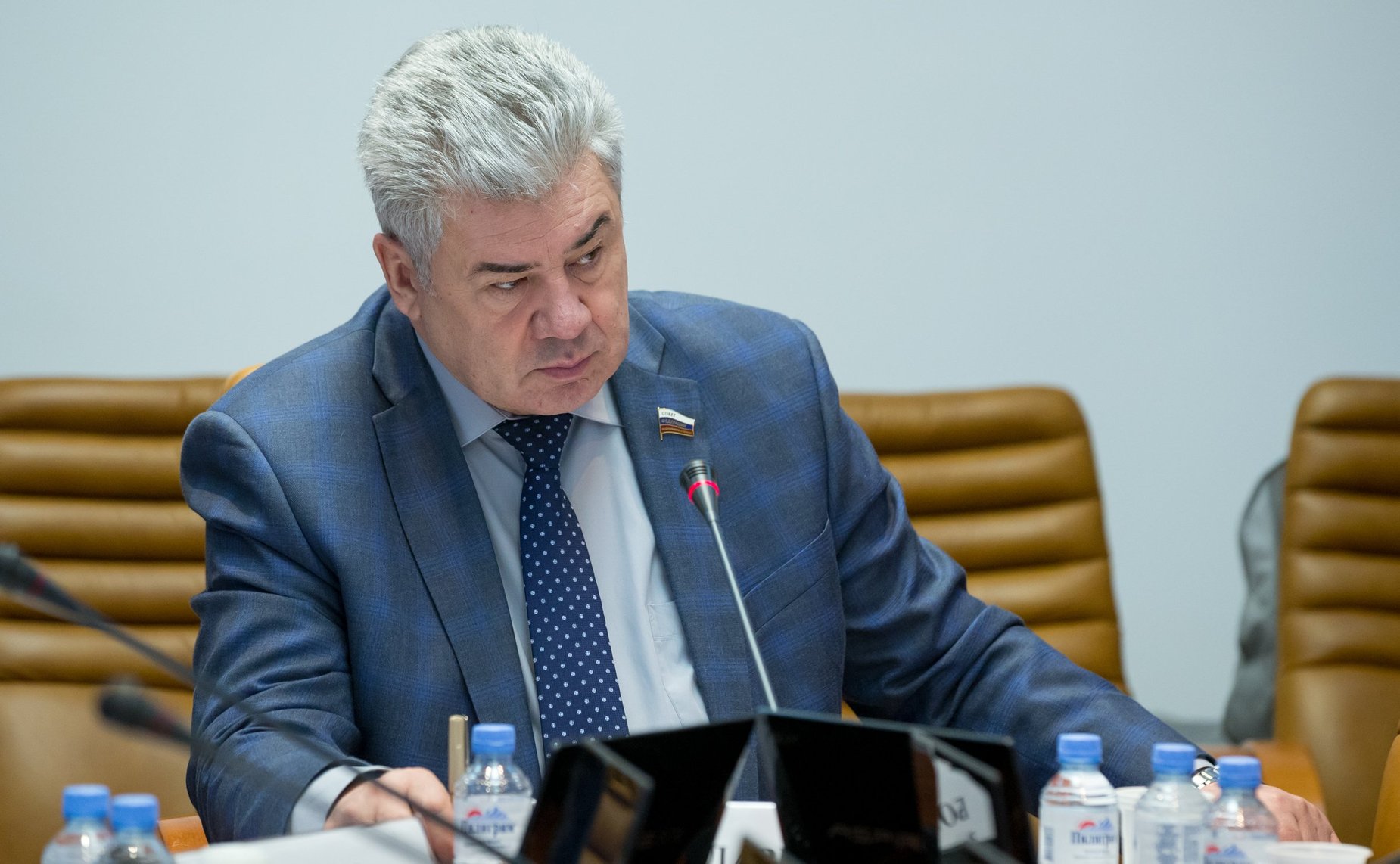 Виктор Бондарев