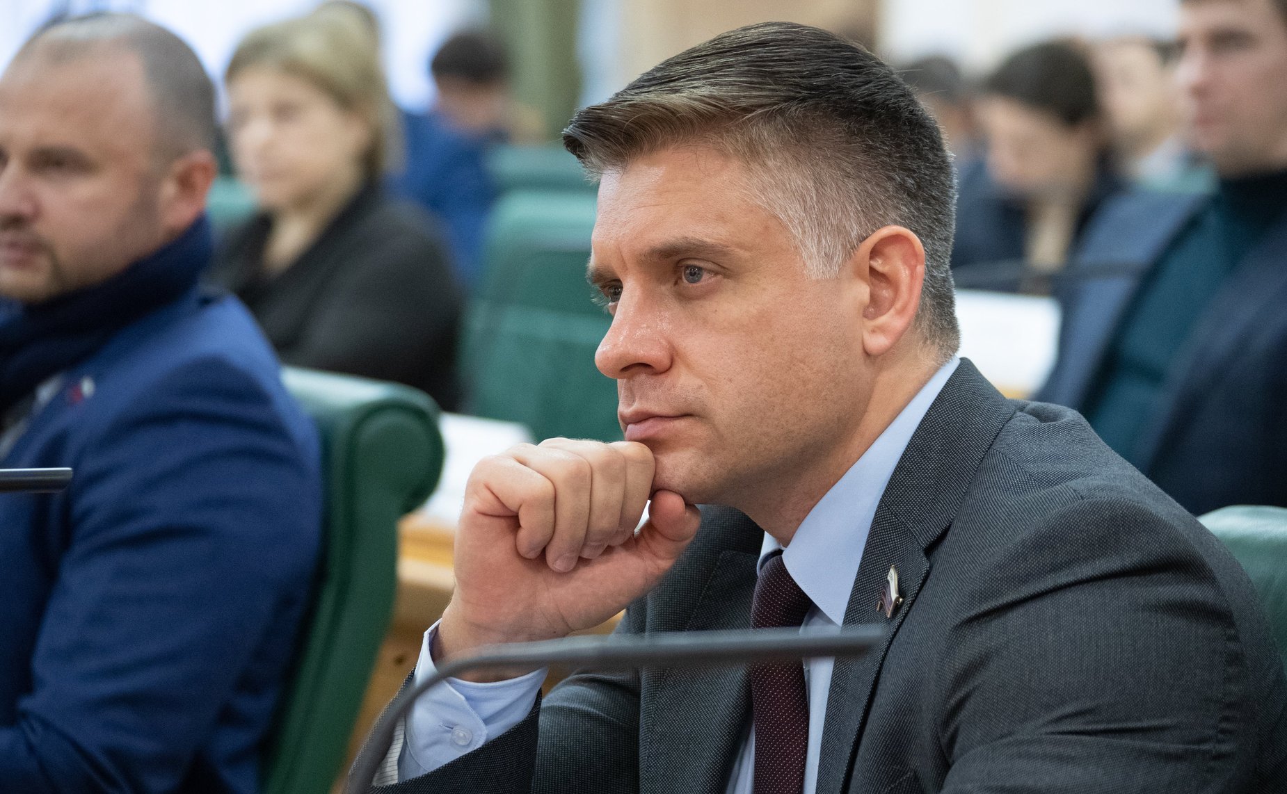 Юрий Архаров